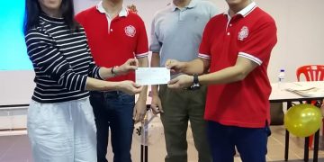 接管华联大专援助基金