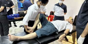 《运动与抗老化：物理治疗的力量》